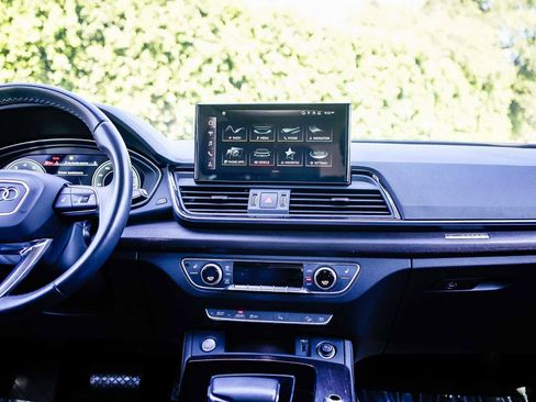 Used 2022 Audi Q5 2.0T Premium Plus image 13