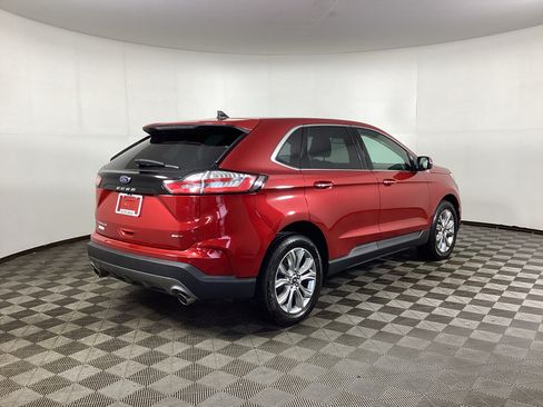 Certified 2024 Ford Edge Titanium AWD/4WD image 2