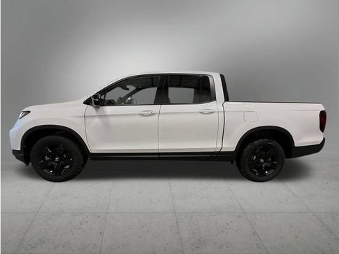 New 2026 Honda Ridgeline Black Edition image 2