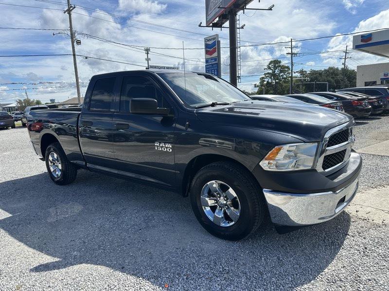 Used 2017 RAM 1500 Tradesman w/ Chrome Appearance Group RWD image 5