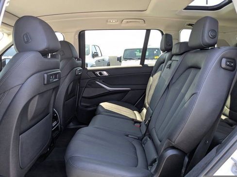 Used 2020 BMW X7 xDrive40i w/ Premium Package image 13