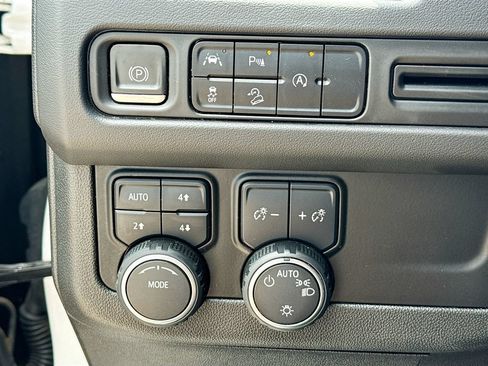 Used 2023 Chevrolet Tahoe Z71 AWD/4WD image 10