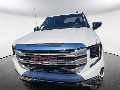 Used 2022 GMC Sierra 1500 SLE AWD/4WD image 2
