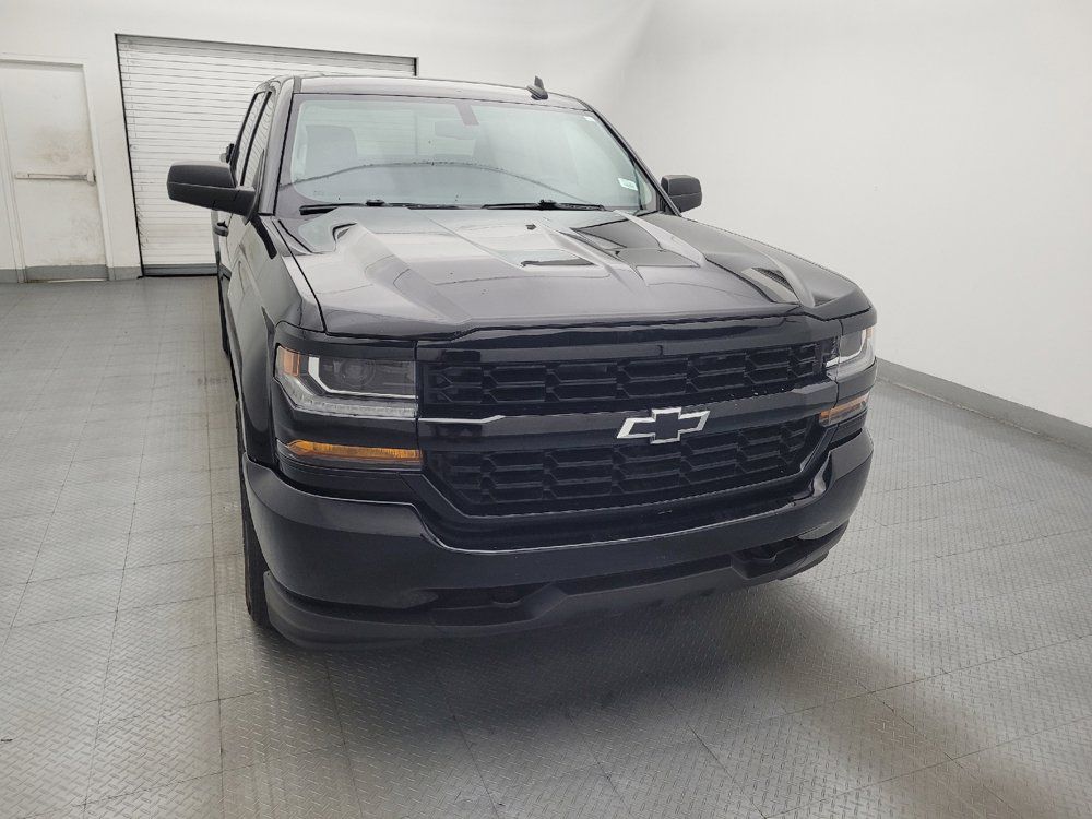 Used 2018 Chevrolet Silverado 1500 Custom w/ Custom Value Package RWD image 14