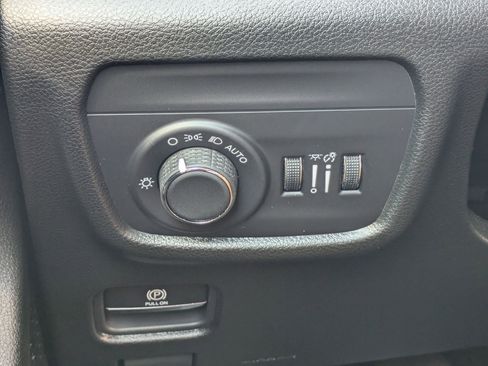 New 2025 Jeep Grand Cherokee Laredo X w/ Trailer Tow Package image 17