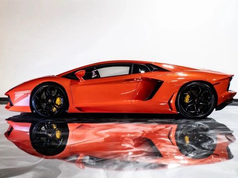 Used 2012 Lamborghini Aventador LP 700-4 AWD/4WD image 9