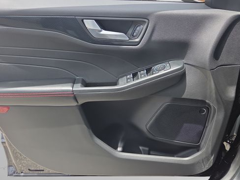 Used 2023 Ford Escape ST-Line w/ Tech Pack #1 FWD image 34