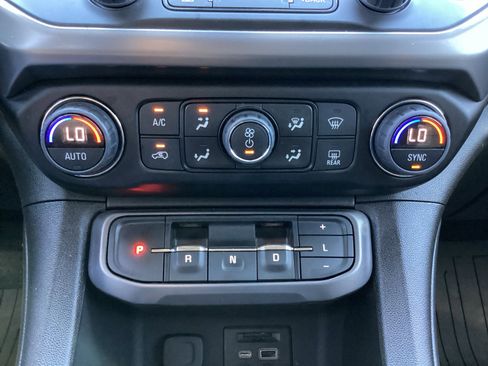 Used 2023 GMC Acadia AT4 w/ Technology Package image 24