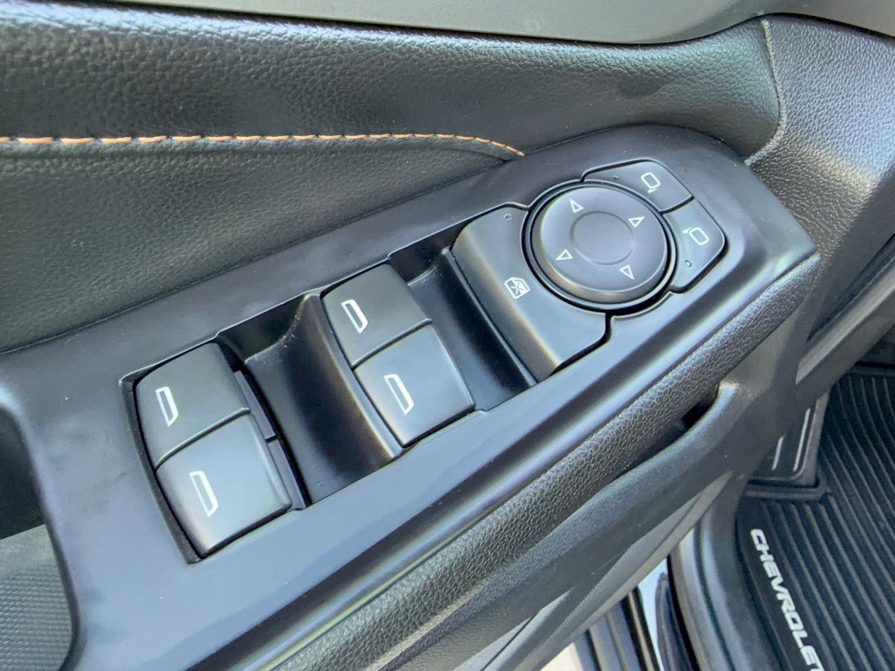 Used 2018 Chevrolet Traverse LS FWD image 15