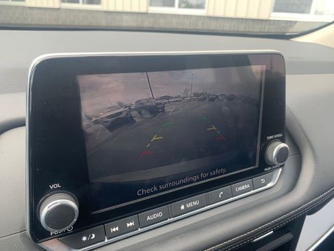 Certified 2026 Nissan Rogue SV image 19