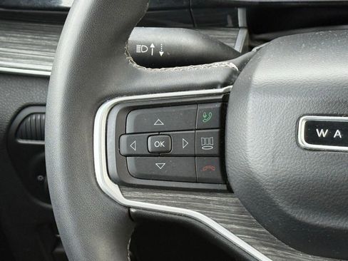 Used 2022 Jeep Wagoneer Series III w/ Premium Group I image 30