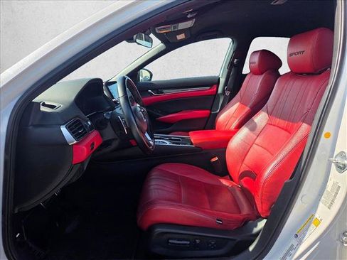 Used 2022 Honda Accord Sport image 10