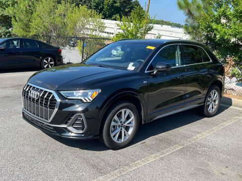 Used 2025 Audi Q3 2.0T Premium w/ Convenience Package AWD/4WD image 1