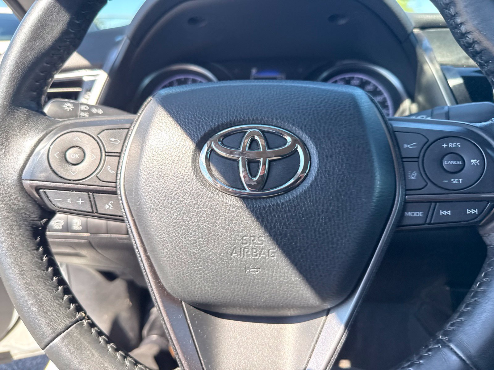 Used 2023 Toyota Camry SE w/ Convenience Package FWD image 16