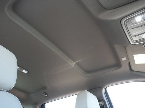 Used 2026 GMC Sierra 1500 SLT AWD/4WD image 25