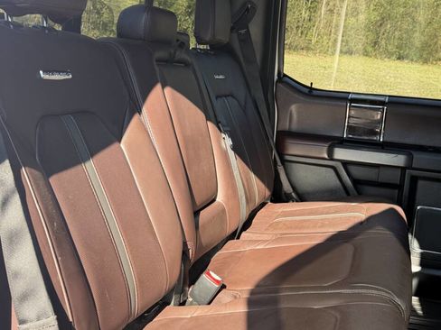 Used 2016 Ford F150 Platinum w/ Equipment Group 701A Luxury image 15