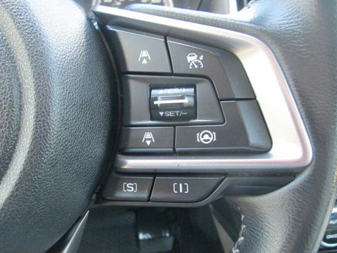 Used 2023 Subaru Forester Premium AWD/4WD image 21