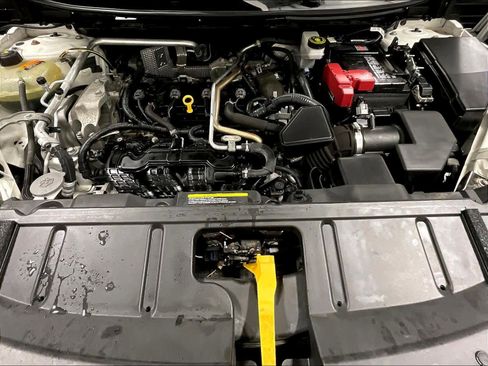 Certified 2021 Nissan Rogue SV image 29