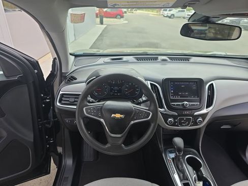 Used 2022 Chevrolet Equinox LS image 13
