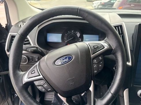 Used 2022 Ford Edge SEL w/ Sport Appearance Package image 11