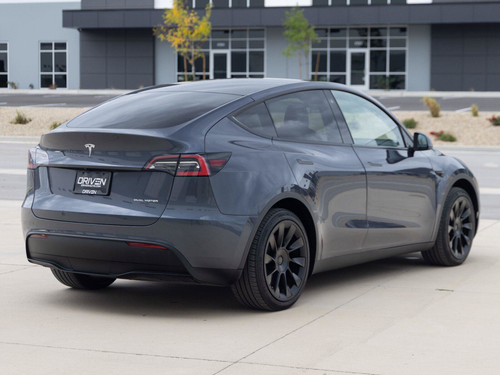 Used 2020 Tesla Model Y Long Range AWD/4WD image 9