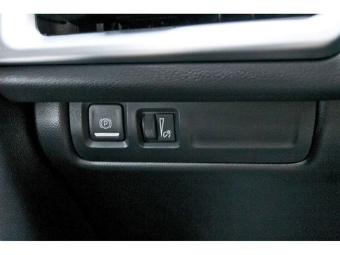 Certified 2025 Cadillac XT4 Premium Luxury image 20