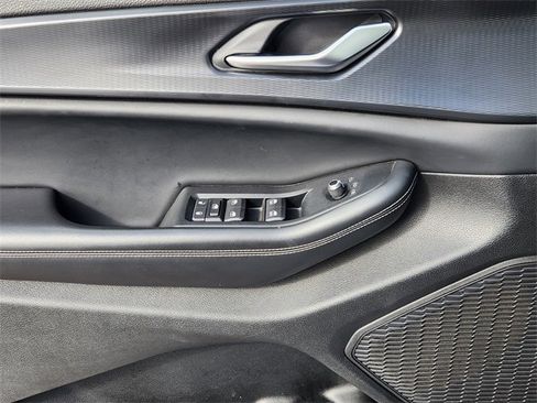 Used 2023 Jeep Grand Cherokee L Laredo image 25