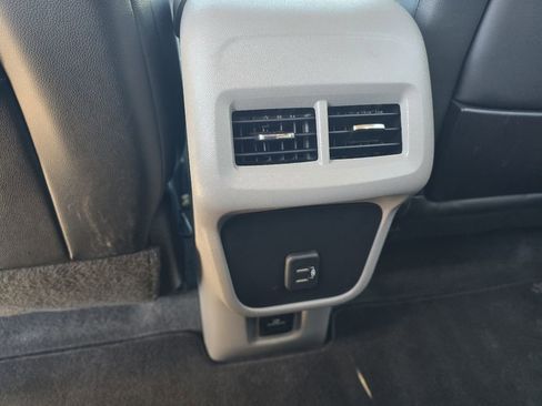 Used 2024 GMC Terrain SLT FWD image 25