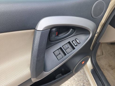 Used 2008 Toyota RAV4 Limited image 10