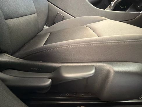 Used 2021 Chevrolet Malibu LT FWD image 25