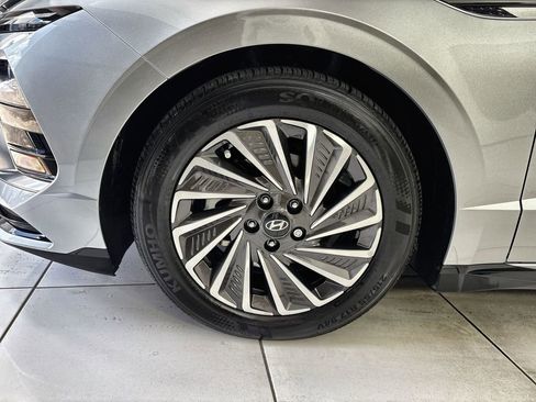 Certified 2025 Hyundai Sonata SEL FWD image 18