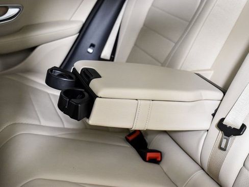 Used 2016 Mercedes-Benz GLC 300 GLC 300 image 31