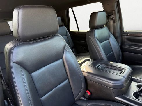 Used 2021 Chevrolet Tahoe Z71 image 29