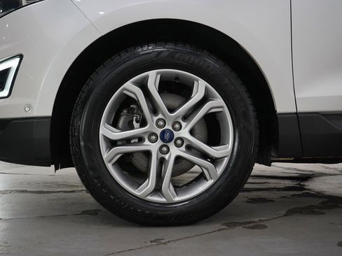 Used 2015 Ford Edge Titanium w/ Equipment Group 302A AWD/4WD image 30