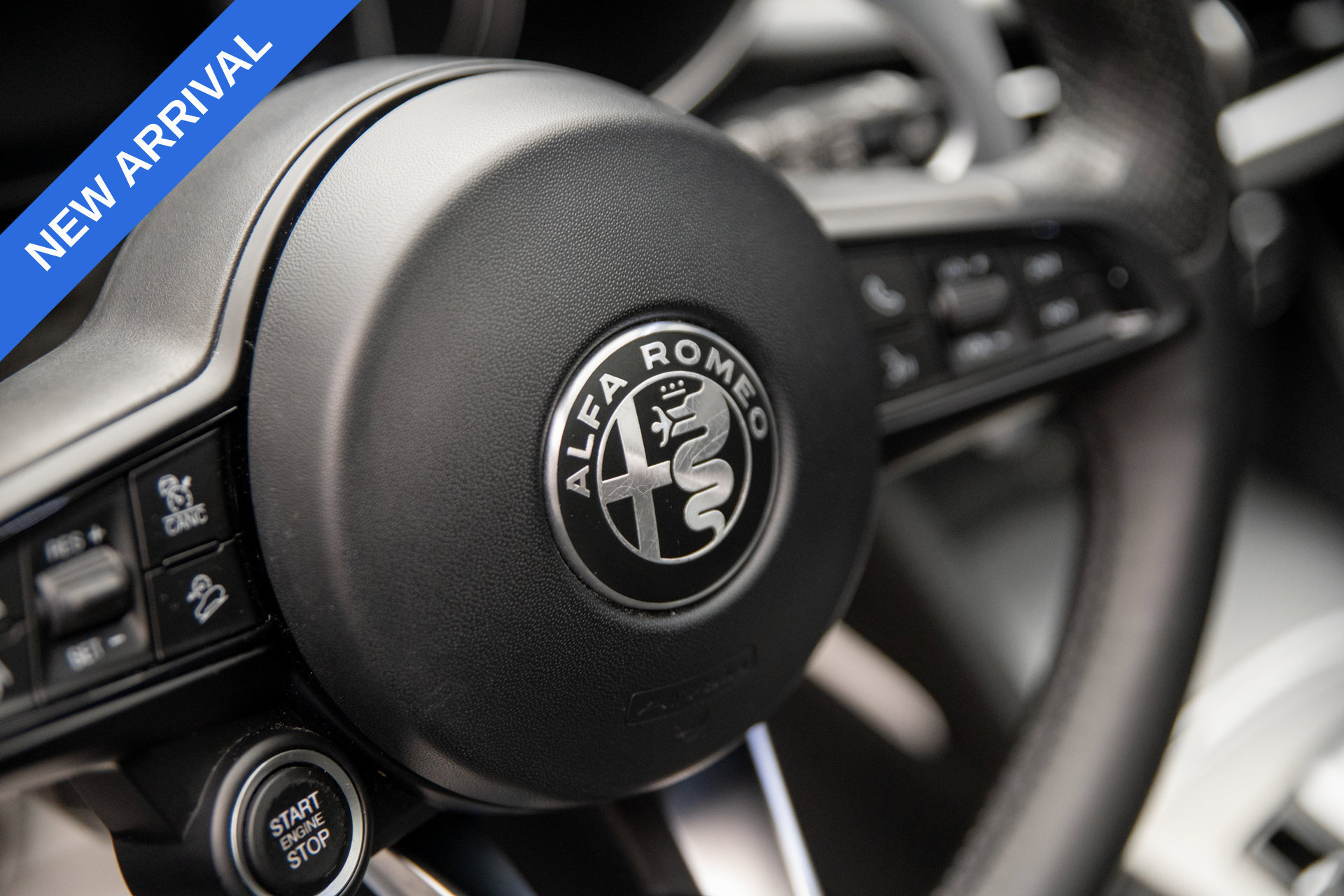 Used 2023 Alfa Romeo Stelvio Veloce AWD/4WD image 22