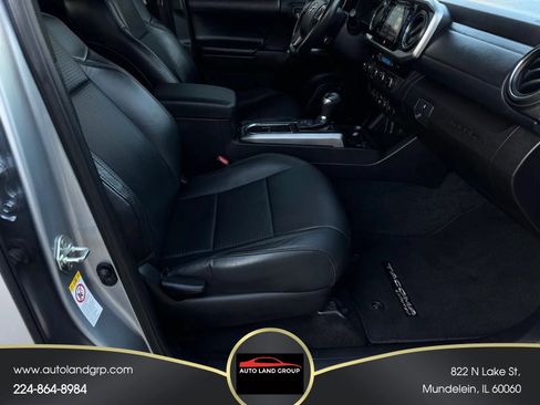 Used 2018 Toyota Tacoma Limited image 9