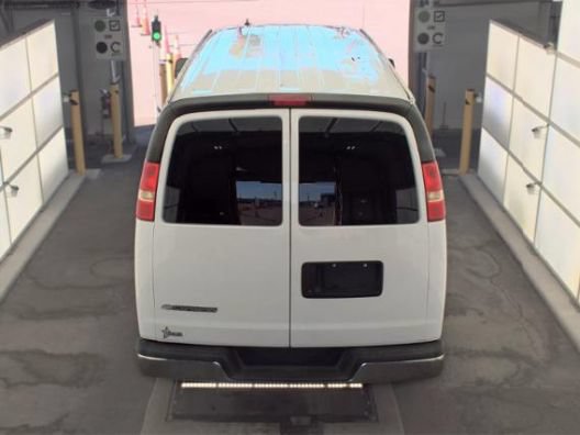 Used 2017 Chevrolet Express 3500 LT w/ LT Preferred Equipment Group RWD image 6
