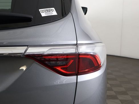 Used 2024 Buick Enclave Premium image 19