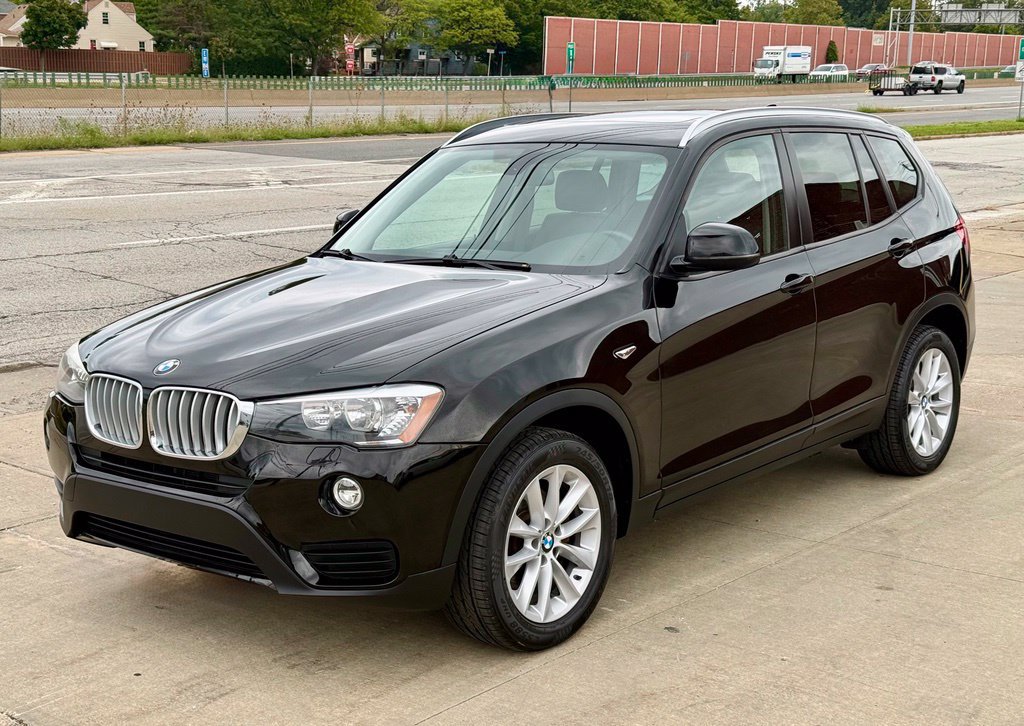 Used 2017 BMW X3 xDrive28i AWD/4WD image 1
