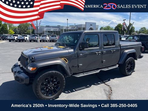Used 2024 Jeep Gladiator Sport AWD/4WD image 1