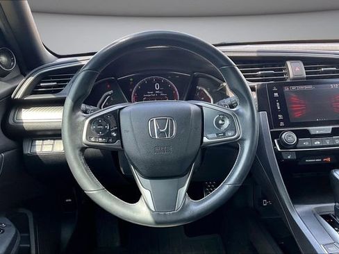 Used 2018 Honda Civic Sport Touring image 8