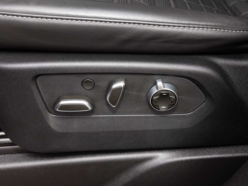 Used 2025 Cadillac Escalade V w/ LPO, Floor Liner Package AWD/4WD image 26