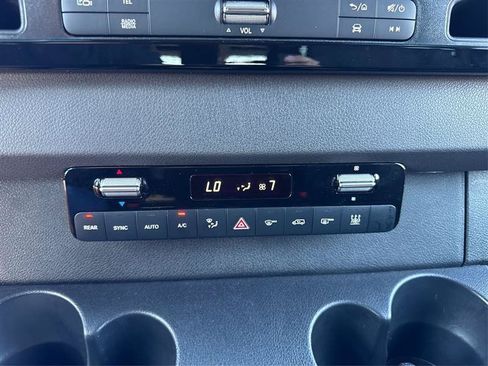 Used 2025 Mercedes-Benz Sprinter 2500 image 26