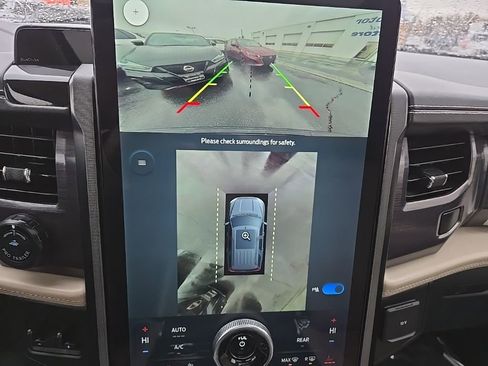 Used 2022 Ford Expedition Platinum image 22