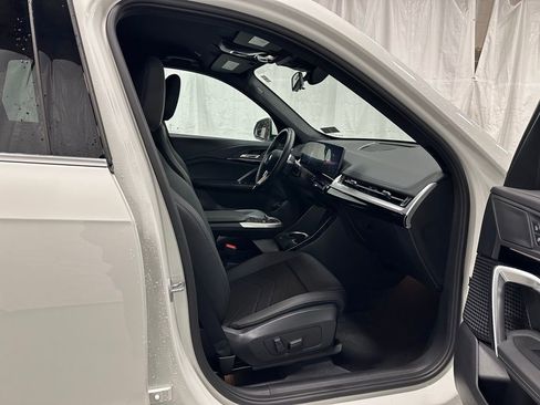 Used 2025 BMW X1 xDrive28i image 53