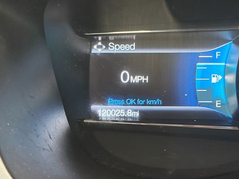 Used 2018 Ford Explorer XLT w/ Equipment Group 201A AWD/4WD image 8