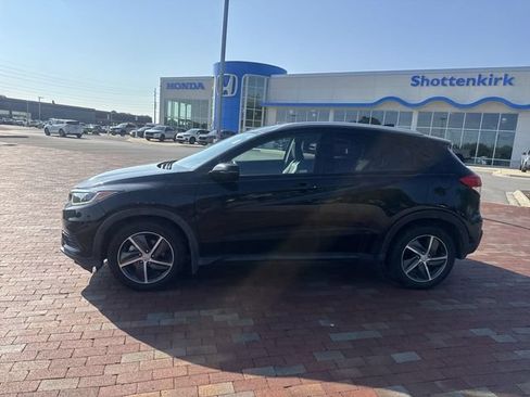 Used 2021 Honda HR-V EX-L image 3