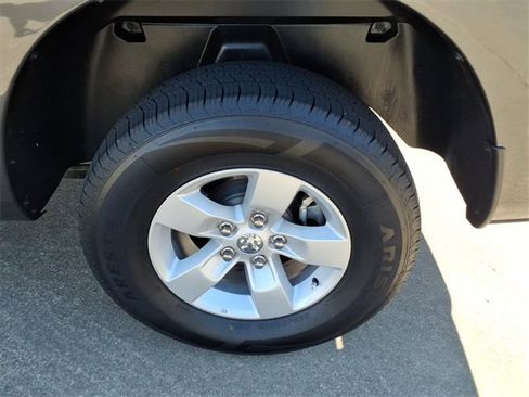 Used 2022 RAM 1500 Classic SLT image 19