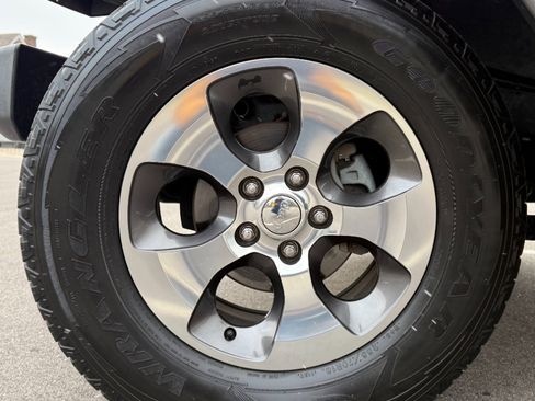 Used 2016 Jeep Wrangler Unlimited Sahara w/ Dual Top Group image 31