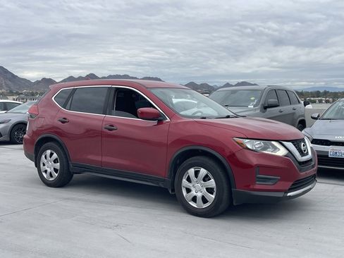 Used 2017 Nissan Rogue S image 12